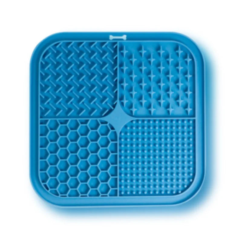 Silicone Dog Licking Mat with Suction Cups – Slow Feeder, Anti-Choking & Anxiety Relief
